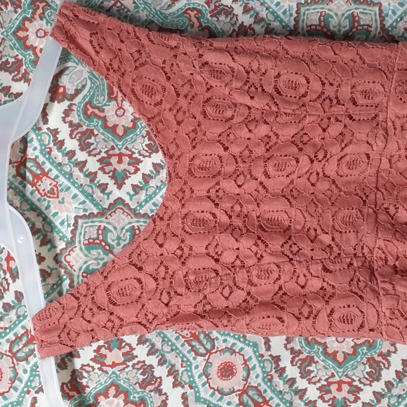 Forever 21 Coral Pink Sleeveless Blouse, Size S - Picture 3 of 10